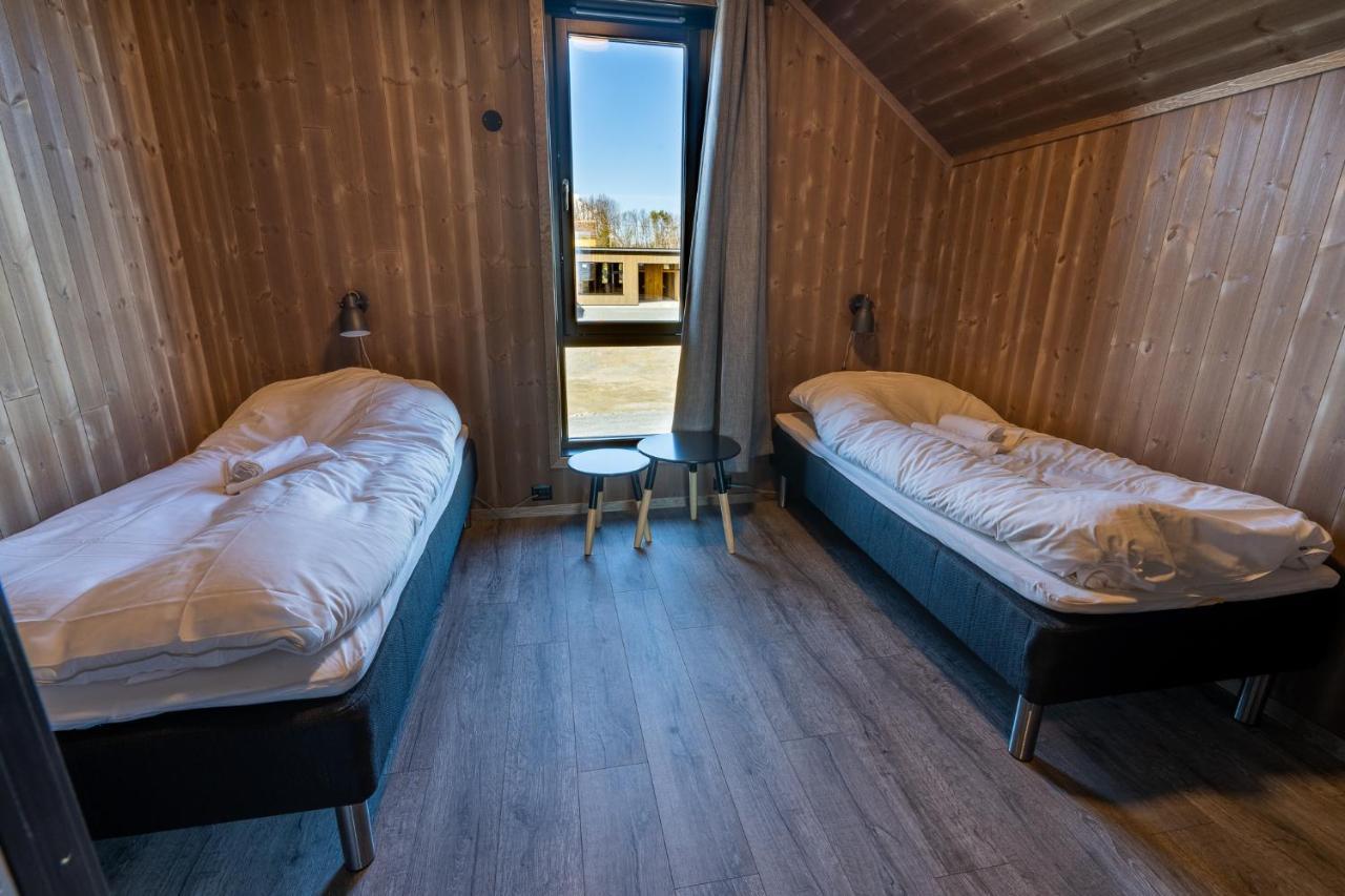 Risoyhamn Sjohus As Apartment Exterior photo